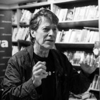 Cairo de assis Trindade criador do curso de poesia eu sou poeta